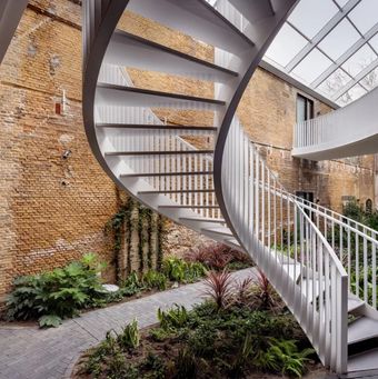 Binnentrap en Atrium